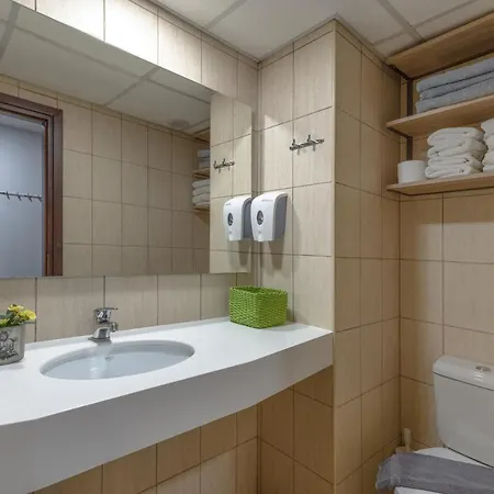 Stefan's Hub Apartment